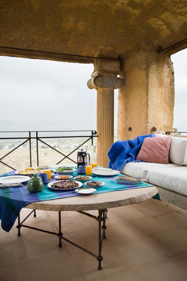 Beit Al Fannan Bed & Breakfast Tabaqat Fahl Exterior photo