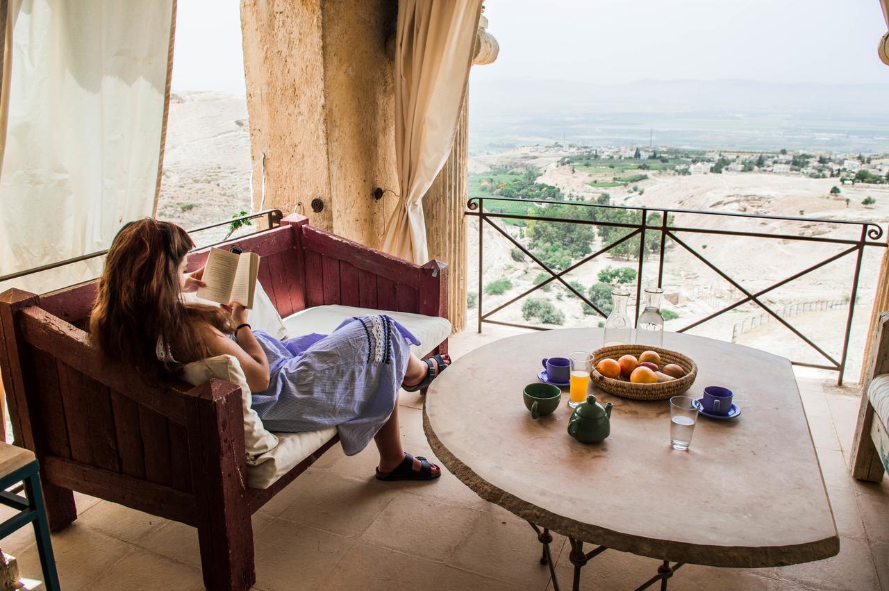 Beit Al Fannan Bed & Breakfast Tabaqat Fahl Exterior photo